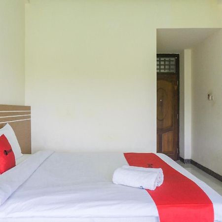 Reddoorz @ Tambolaka Sumba Hotel Lokokaki Buitenkant foto